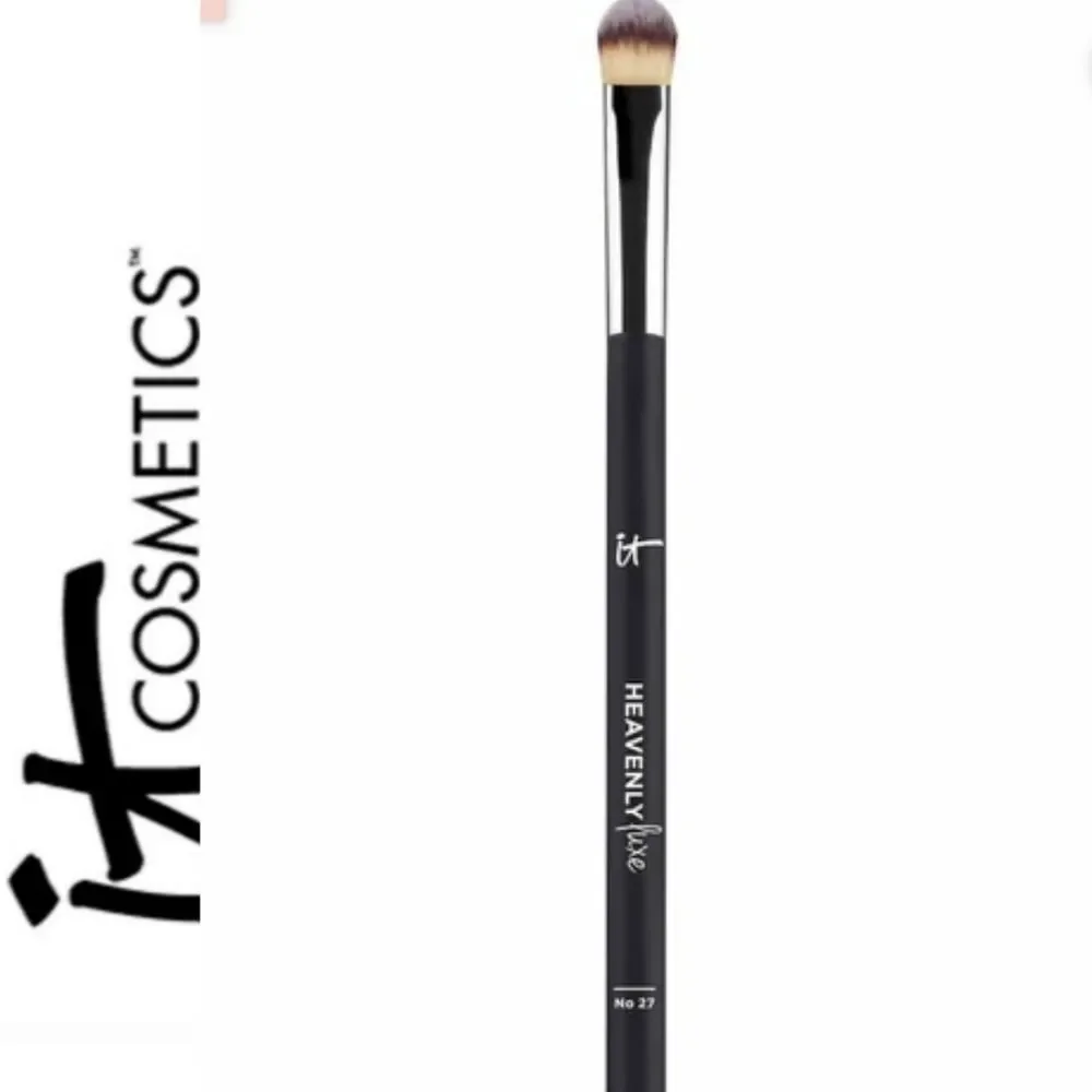 It Cosmetics‎ Heavenly Luxe No 27 Tapered All Over Shadow Brush